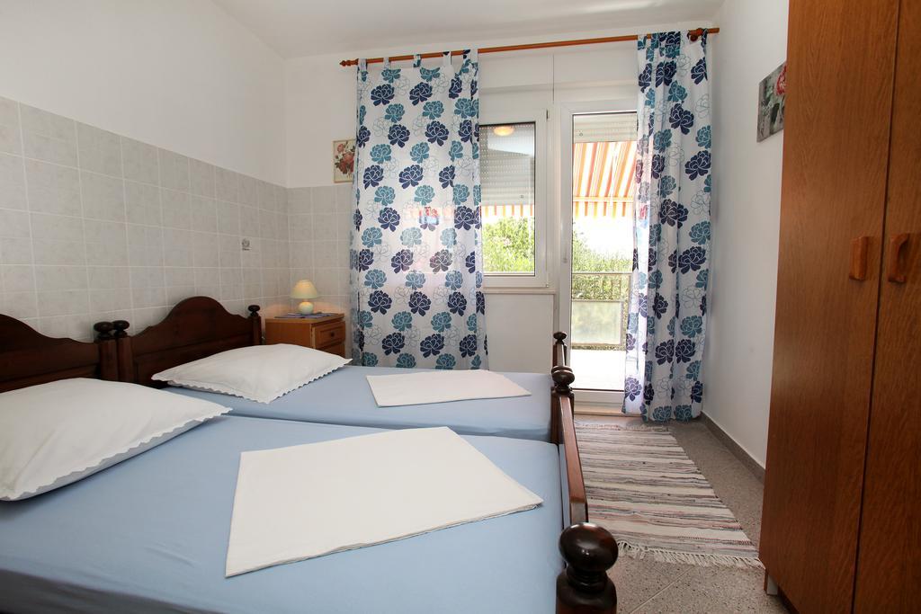 Apartments Jasmin โตรกีร์ ภายนอก รูปภาพ
